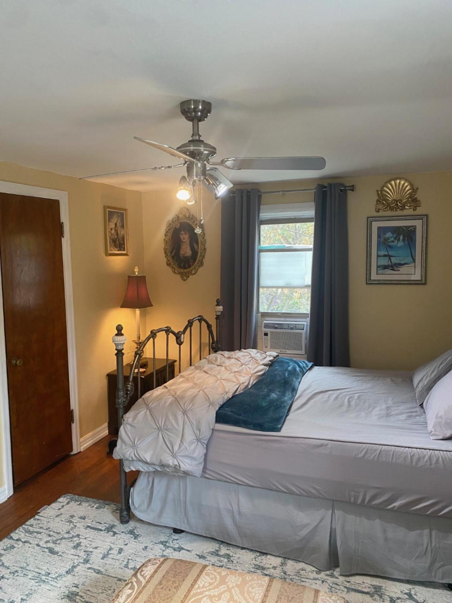 Cozy Room Near Airport & Highway Saint Louis Room photo